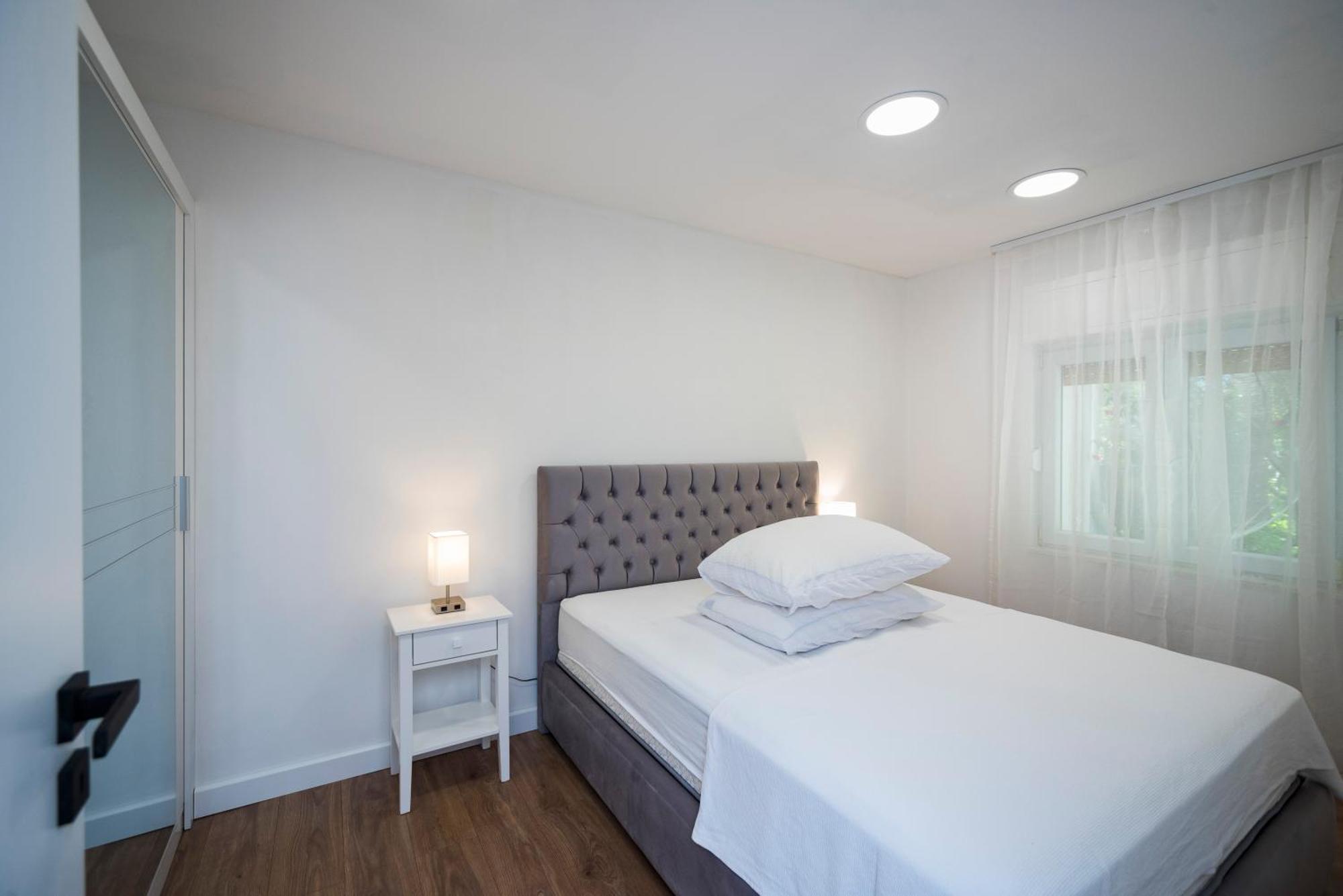 M&M Pelivan Apartments Solin Eksteriør billede